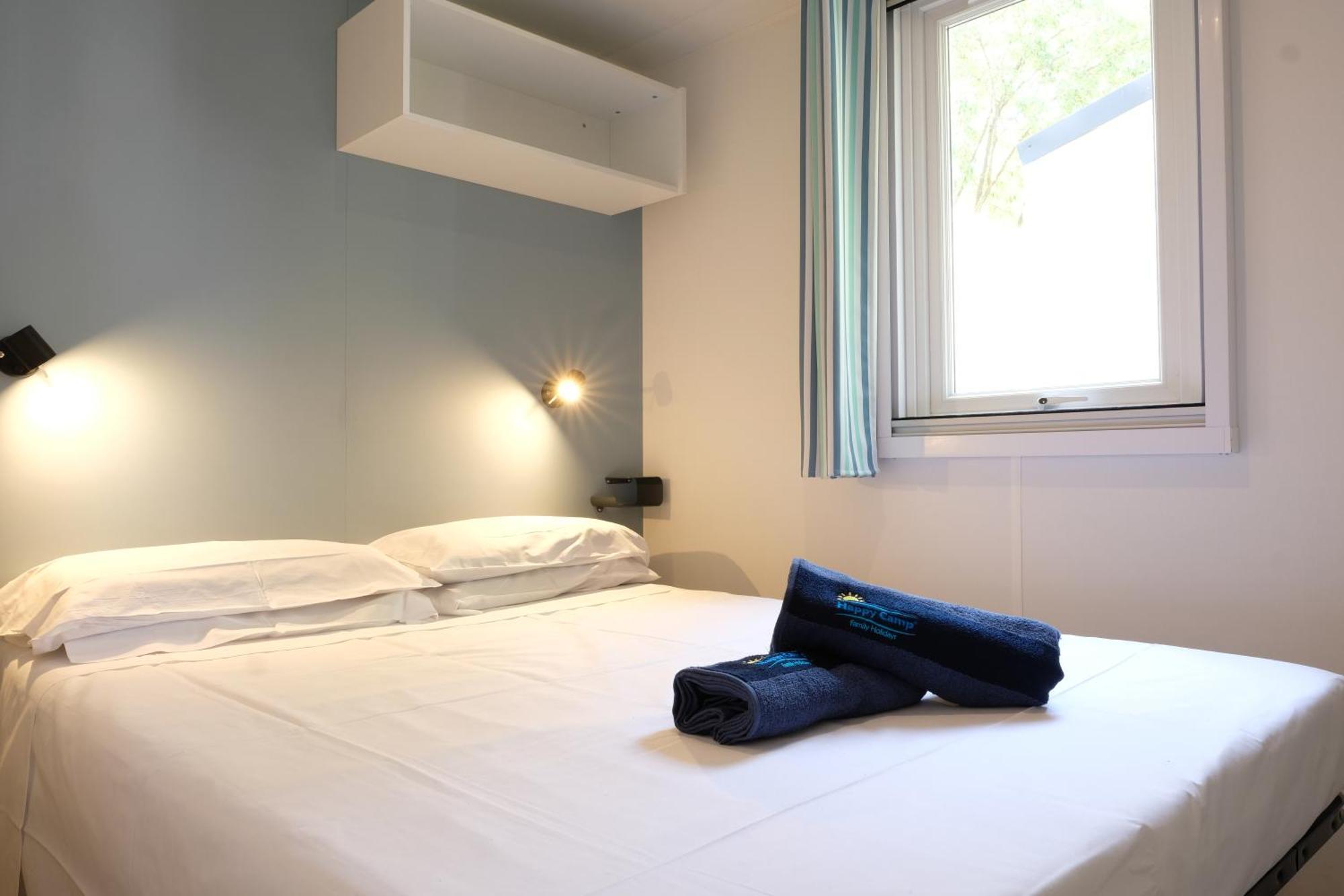 Happy Camp mobile homes in Camping Sènia Cala Canyelles Lloret de Mar Extérieur photo